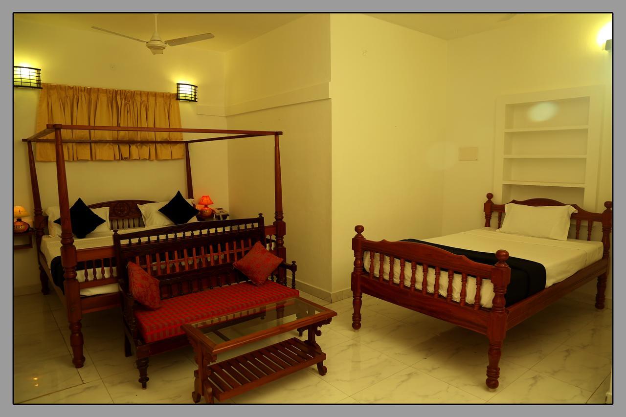 Hotel Le Capucin Puducherry Zewnętrze zdjęcie